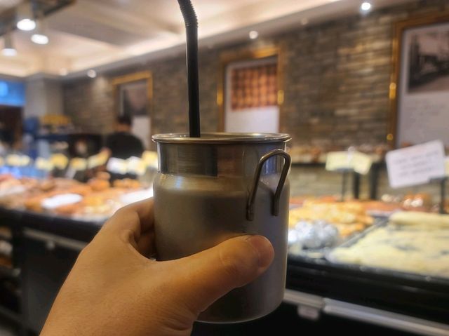 고려당 마산 빵지순례 (생크림스틱, 빠다빵, 땅콩빠다빵, 베이비슈, 밀크쉐이크)