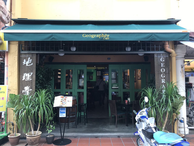 🍕 Disappointed Return to a Once-Loved Spot – Geographer Café, Melaka