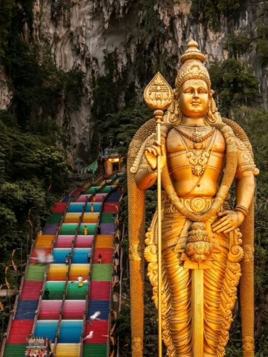 🌆 Kuala Lumpur – A Vibrant Fusion of Cultures and Skylines 🇲🇾