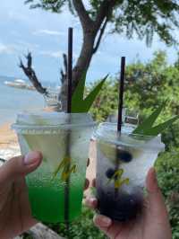 คาเฟ่ เห็นวิวทะเลที่เกาะล้าน 🌺🥤✨