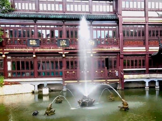 The Time-honored Huxingting Teahouse