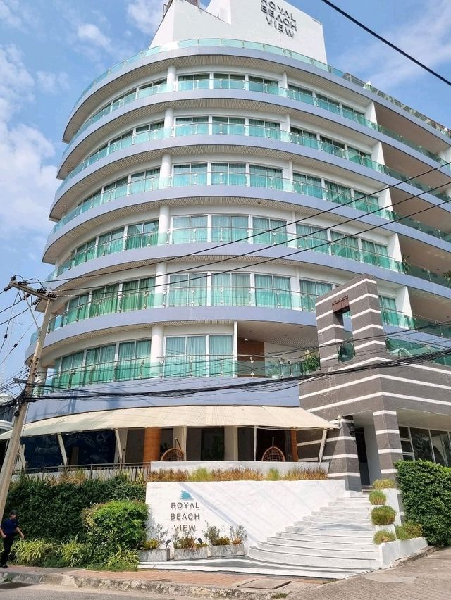 รีวิวโรงแรม Royal Beach View Pattaya