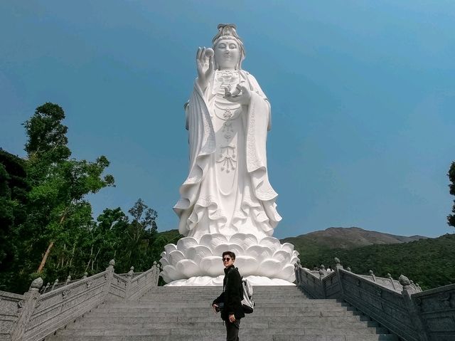 วัดซีซ่าน (Tsz Shan Monastery)