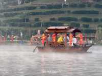 ล่องเรือบ้านรักไทยตอนเช้าในหมอกฝัน ☁️🚣‍♀️