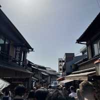 🍵⛩️🏮 Strolling Through Ninenzaka & Sannenzaka – Kyoto’s Timeless Slopes