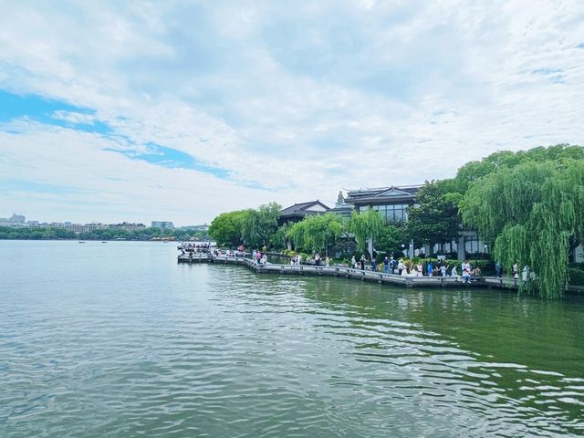 Hangzhou hangover is the best kind! 😍