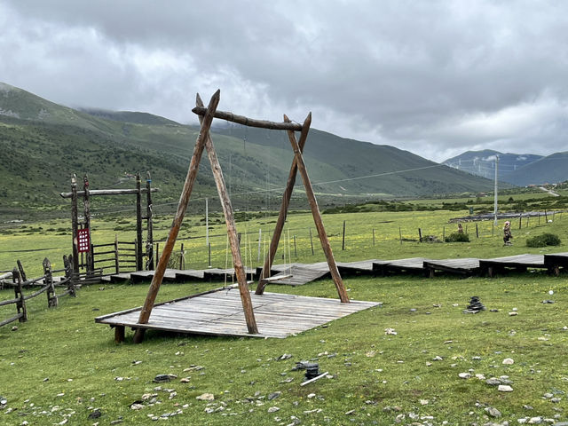 🌈 Kangding’s Muya Holy Land – Where Summer Brings Snow & Rainbows ❄️🐾