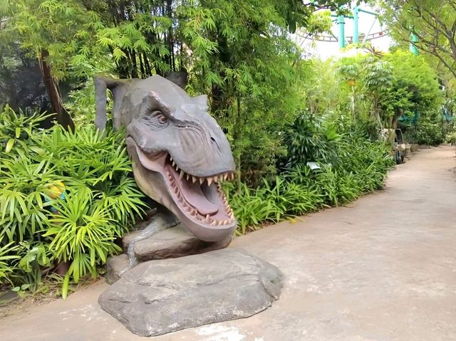 Adventure awaits in Jurassic Park in USS