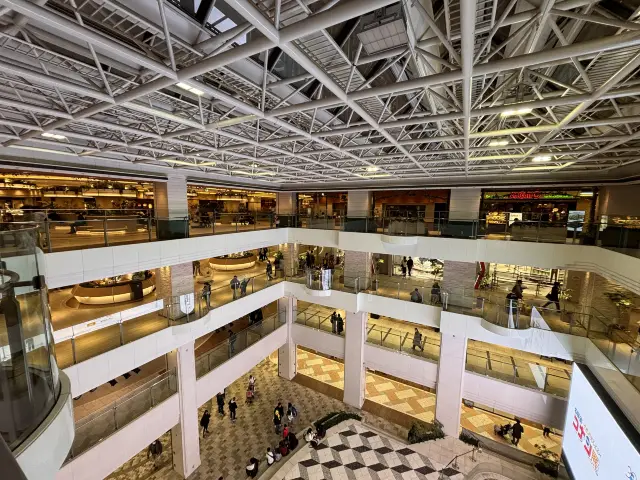 Ikebukuro Sunshine City: A One-Stop Paradise for Family Fun, Food, and Drinks