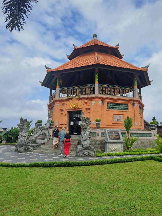Sacred Pools & Stone Paths, Tirta Gangga’s Timeless Charm