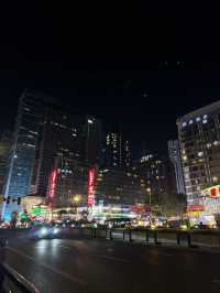 ถนนคนเดิน Chunxi Road (春熙路) ในเฉิงตู
