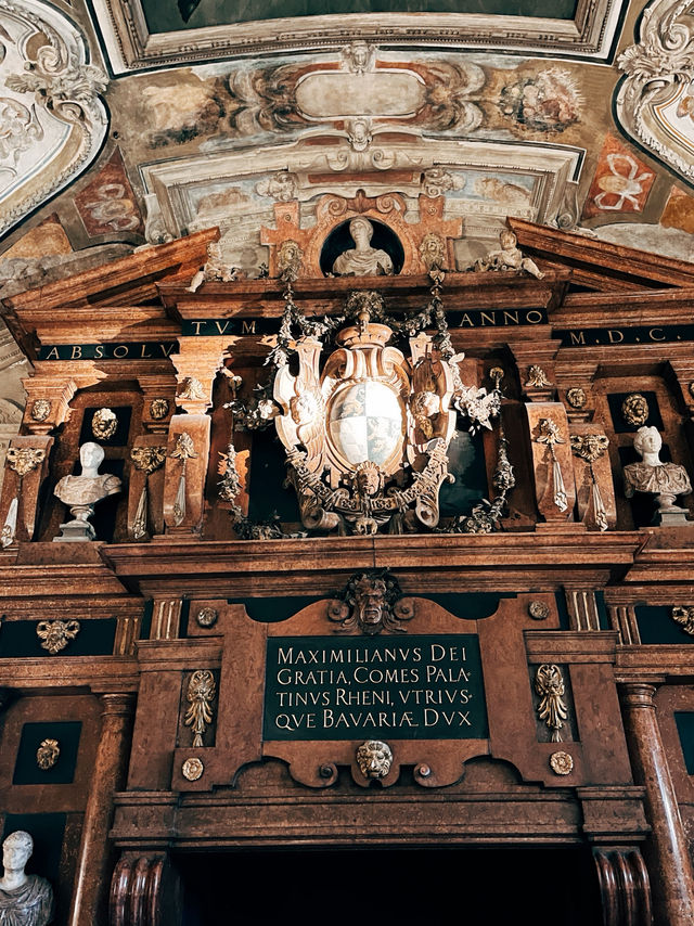 🇩🇪德國慕尼黑🏰慕尼黑王宮 Munich Residenz 金光閃閃的王宮