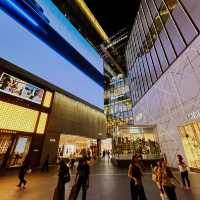 Solo Glam at Pavilion KL: Luxury, Street Food & Secret Spots!** 🛍️🍜 
