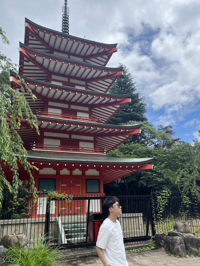 🗻 Arakurayama Sengen Park – Japan's Most Iconic View 🌸⛩️