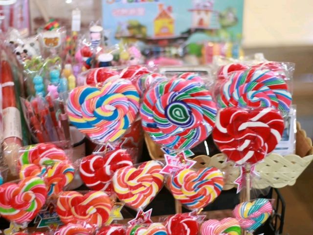 ตลาดบ้านใหม่ 100 ปี มีไรกินบ้างนะ