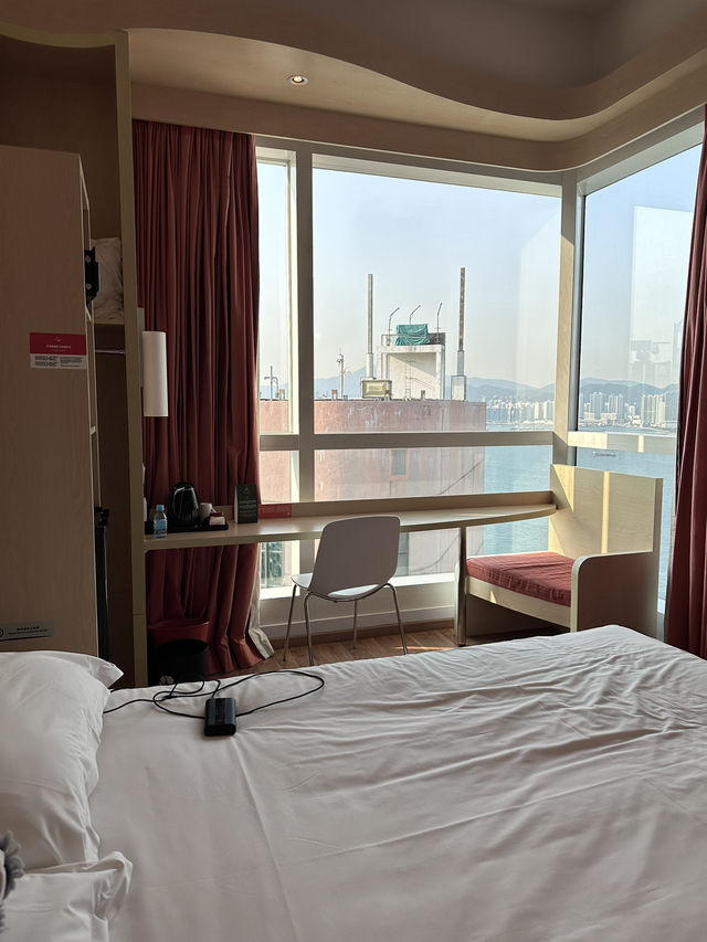 香港宜必思中上環海景房心得｜地點超方便、海景超加分！