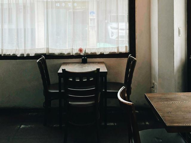 Hachi Café in Seoul