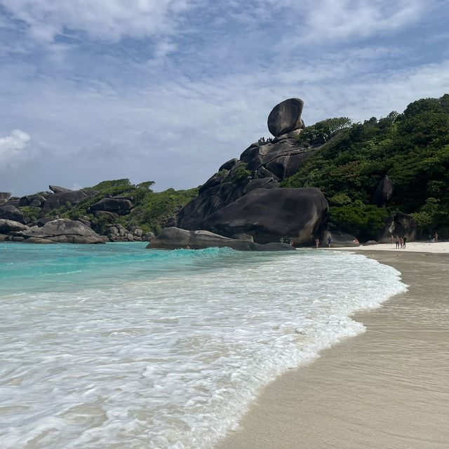 หนีเมืองไปเจอสวรรค์! หมู่เกาะสิมิลัน 🌊🐠