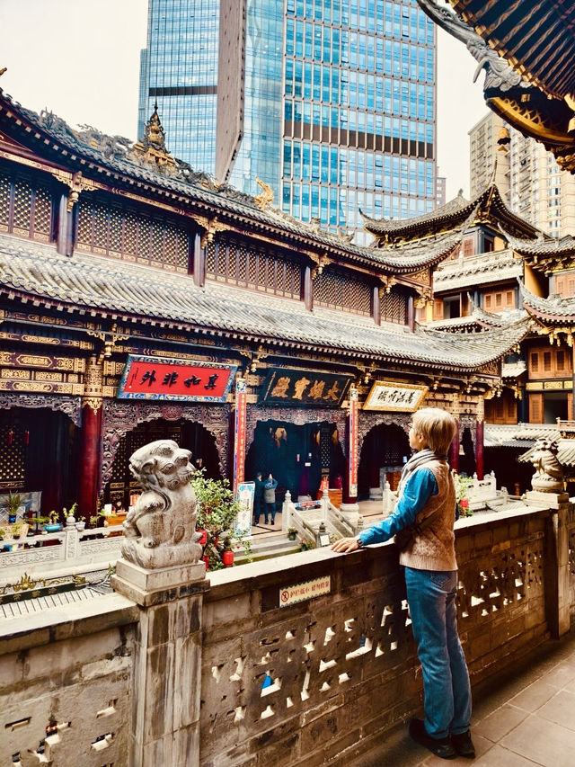 重慶一間值得你晃進來的佛教寺院～『羅漢寺』