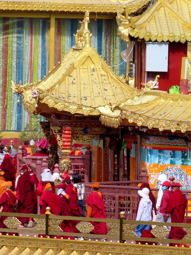 ⛰️ Larung Gar Buddhist Academy (Seda) 🇨🇳✨