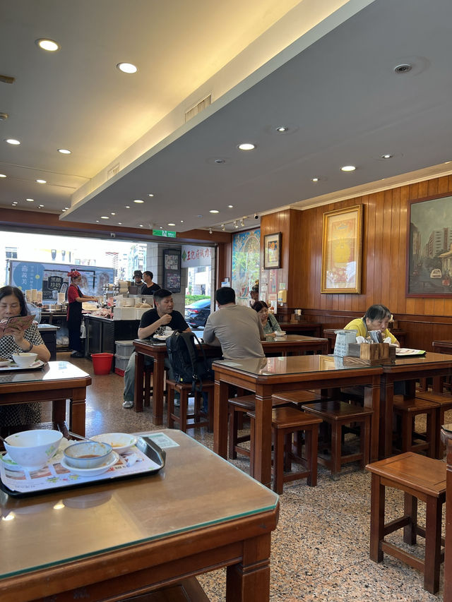台北ローカル！ちまき専門店「王記府城肉粽」