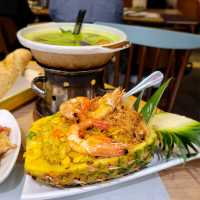 The One 正宗地道泰國餐廳🛶🍛🍍Cambo ขุนทอง