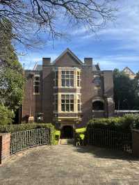 The University of Sydney: Where Historic Castles Meet Modern Creativity
