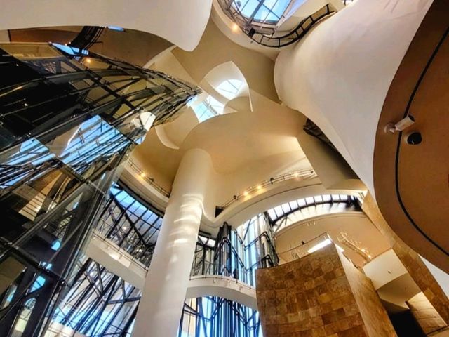 畢爾包 | 古根海姆美術館 Guggenheim Bilbao Museoa：收藏當代藝術的聖殿