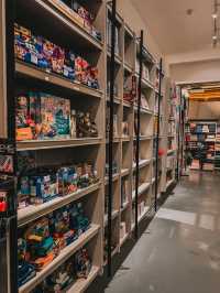 A Reader’s Retreat — BookXcess @ Lalaport 