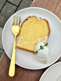 🍑 Refined Café Culture in Ueno – Nagi Ueno