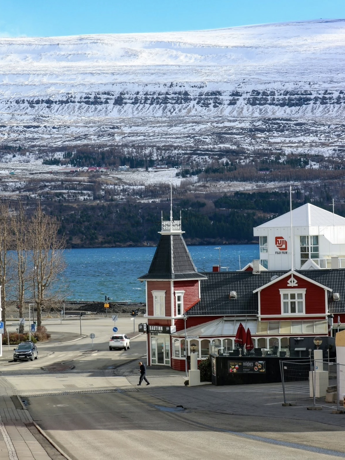 Akureyri, the Northern Capital of Iceland | Heart-shaped Traffic Lights + Must-Visit Church for a Cultural Day Tour