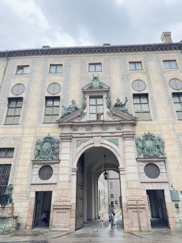 RESIDENZ MUSEUM MUNICH: A PALACE OF ROYAL GRANDEUR 🇩🇪🏛️✨