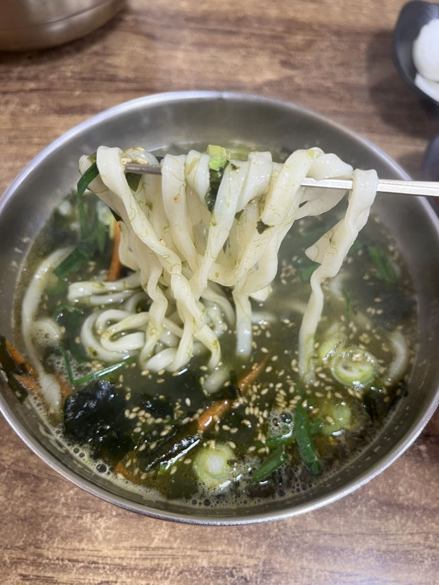 제주도민들이 줄 서서 먹는다는 서귀포 국밥 맛집, 정이가네