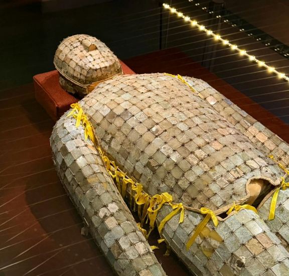 最終値下げ 貴重中国骨董　旧家蔵珍品唐物 中国古玉翡 希少貴重収蔵品　桐箱付き 悠久の玉（ぎょく）｜古代中国を巡るタイムトラベル | Trip.com 天津