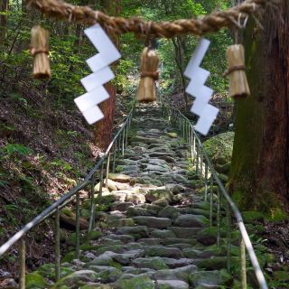 In-depth review of Kumano Magaibutsu: Conquering the giant stone steps to see the ancient cliff-carved Buddha statue in Oita ⛰️🙏