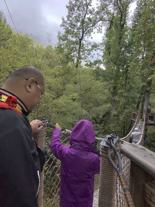 🌲 Treetop Skywalk at Anakeesta: Walk Among the Clouds in Gatlinburg!