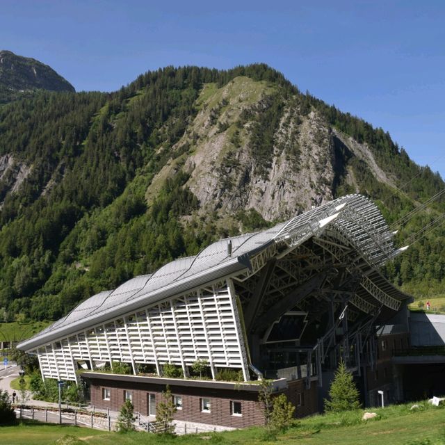 An impressive ride on the Mont Blanc Skyway 