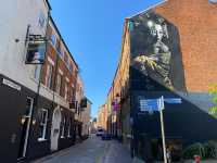 Vibrant Day in Hull City Center 🏙️🌟