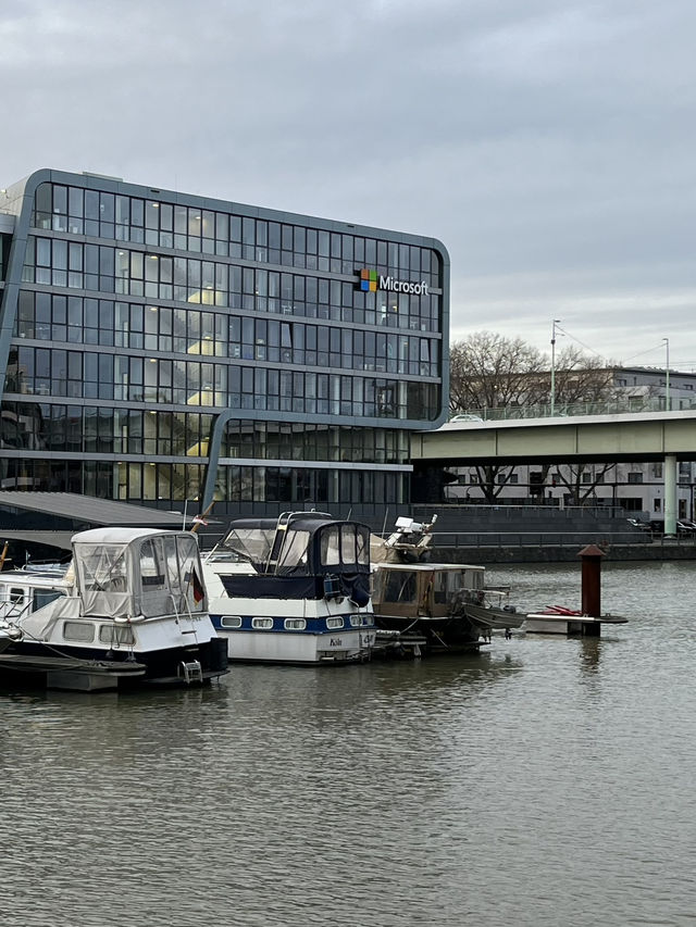 Cologne: A City of Culture, History, and Riverside Charm 