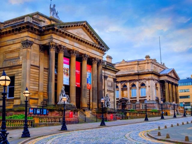 Discover Liverpool: England's historic hoom city