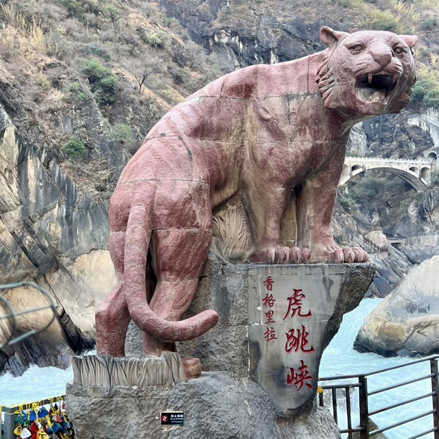 TIGER LEAPING GORGE | MYSTIC TRAILS