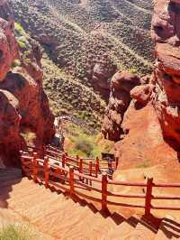 🏜️ China’s Secret Grand Canyon – Silk Road Scenery That’ll Take Your Breath Away