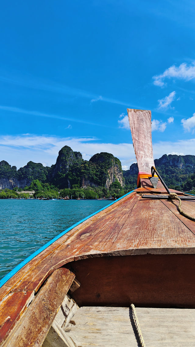 Island-Hopping from Ao Nang – 4-Island or Hong Islands Adventure 🛥️