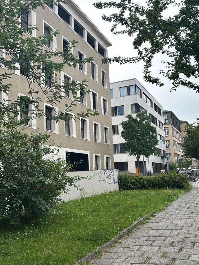 A Glimpse into Academia & Architecture at TU Dresden (Von Moises Building)