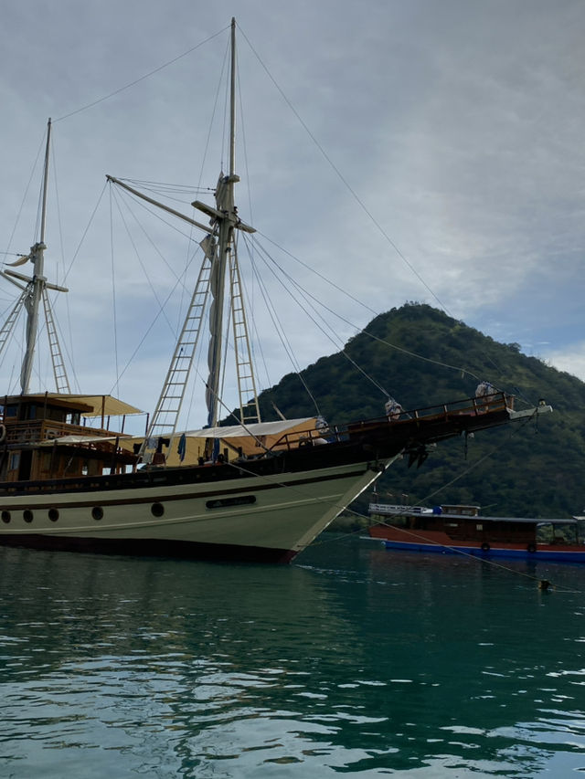 Paradise to discover around: Ayana Komodo Resort 