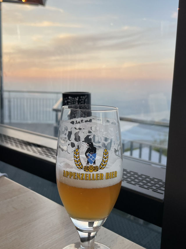 รีวิว: Stanserhorn Dinner + Beer – อาหารเย็นบนยอด