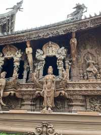 The Sanctuary of Truth – A Wooden Marvel in Pattaya