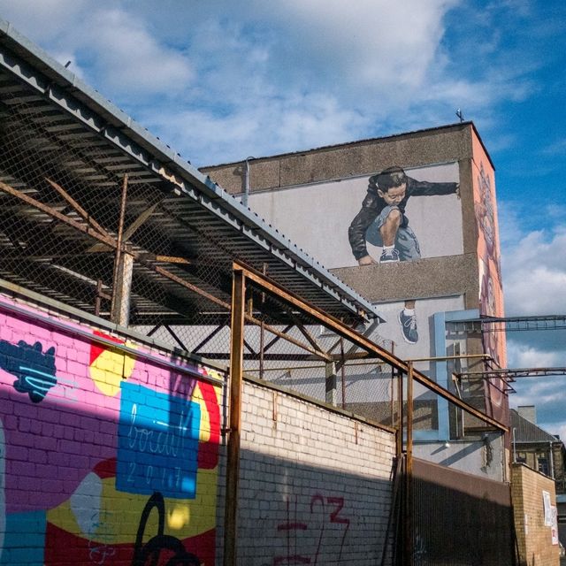 🎨Riga in Color: Exploring the City’s Vibrant Street Art Scene 🌆✨