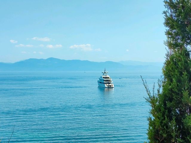 Scenic Coast Hiking in Paxos Scenic Coast Hiking in Paxos