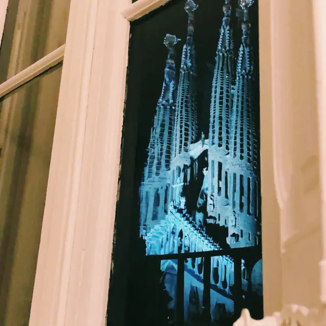 Barcelona on a Budget: Gaudí, Tapas & Sunshine Without the Splurge